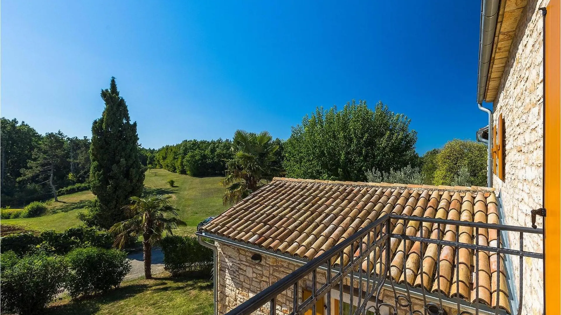 Villa Zaneta Pifari 0*,